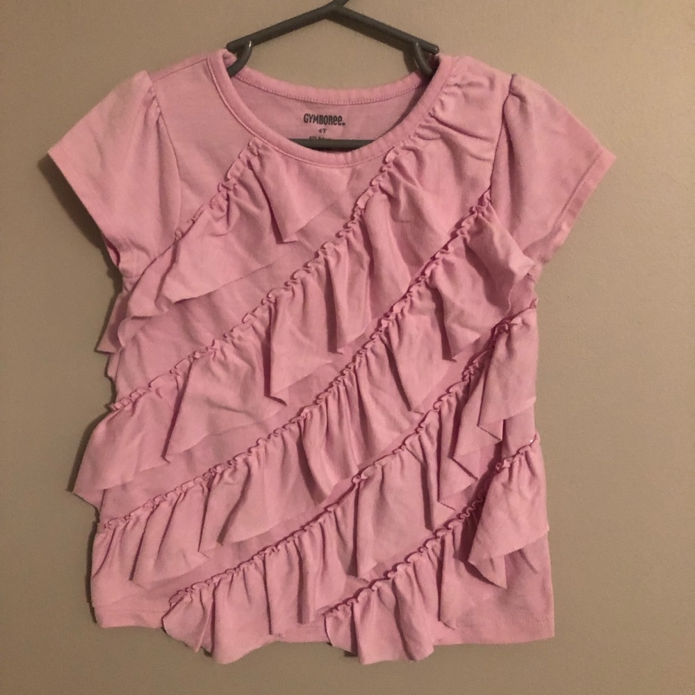 Super cute ruffle top!